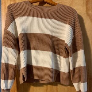 Gorgeous neutral sweater!